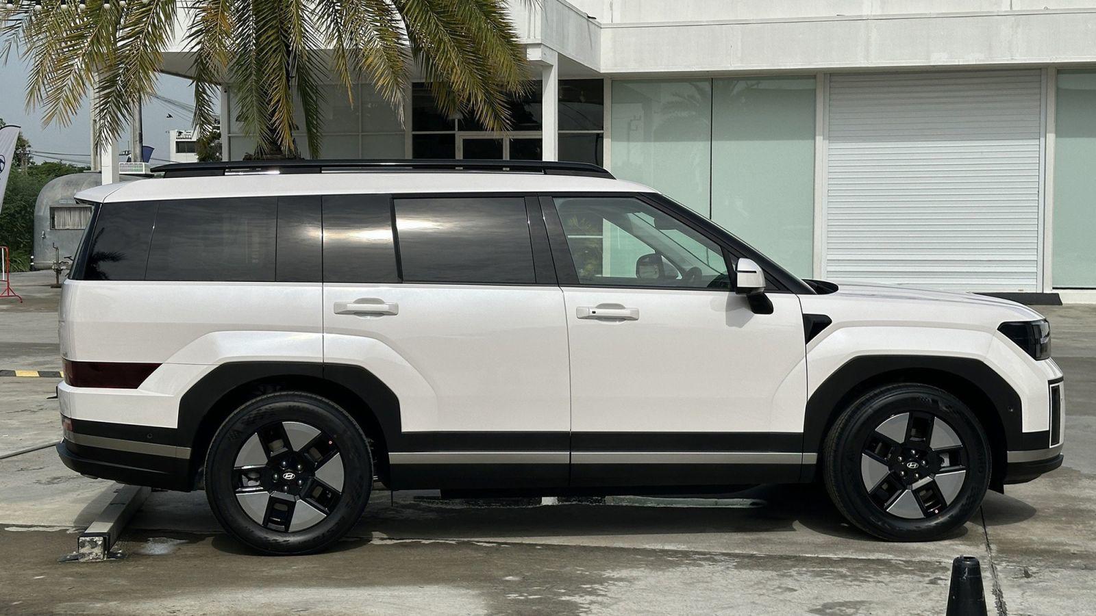 Đại lý Hyundai nhận cọc dòng xe SantaFe Hybrid mới